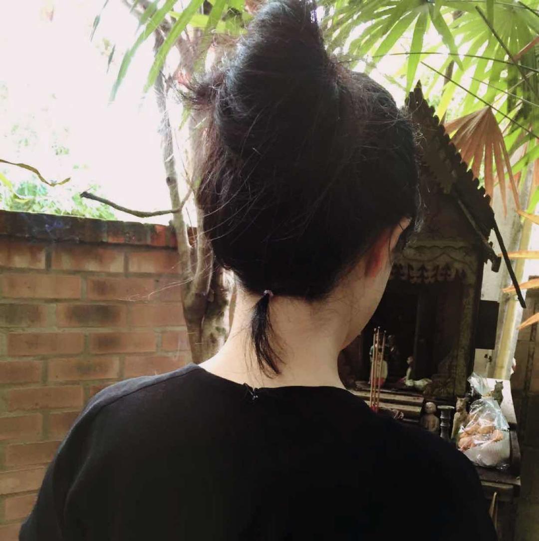 你看，我好像条狗