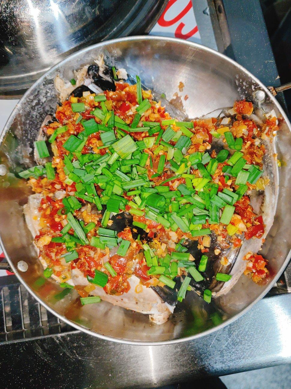 剁椒鱼头，最正宗的做法，8分钟出锅，比饭店好吃一百倍，简单易学，全家都爱吃