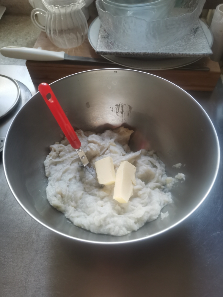 日式芋泥麻薯包的做法 步骤2