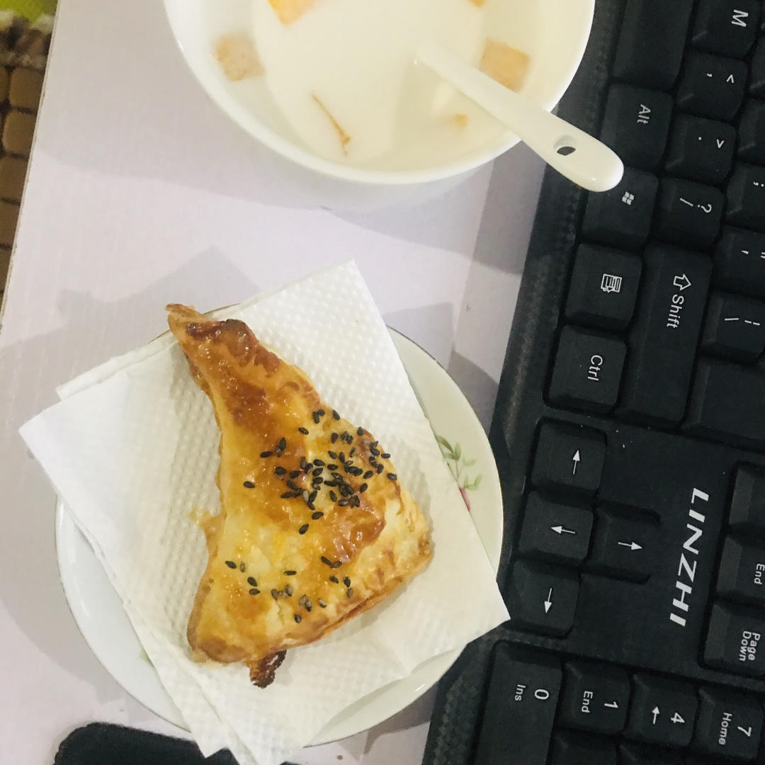 万能的手抓饼系列～芒果派