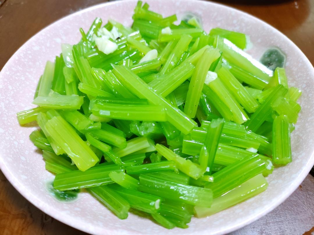 炝芹菜