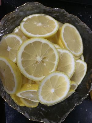 百香果柠檬蜂蜜水的做法 步骤4