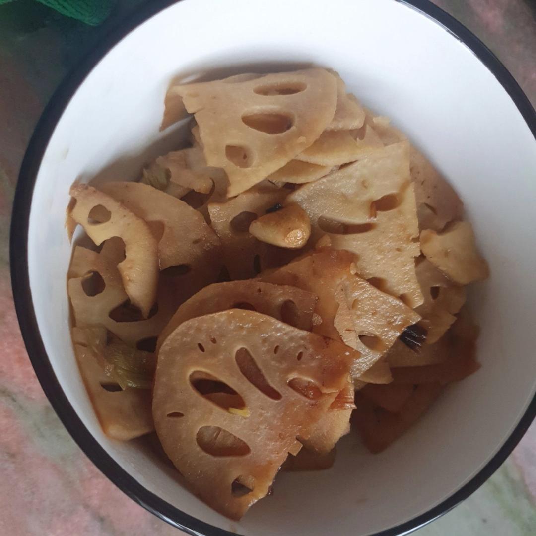 全家都爱吃的清炒藕片😋