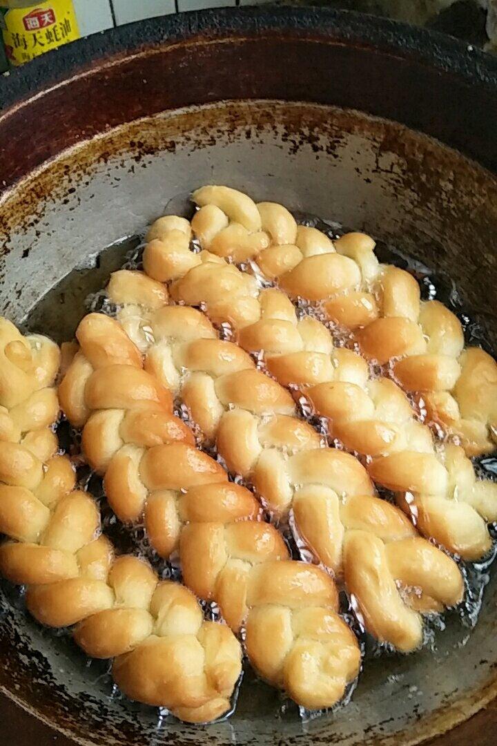 超好吃的香软麻花