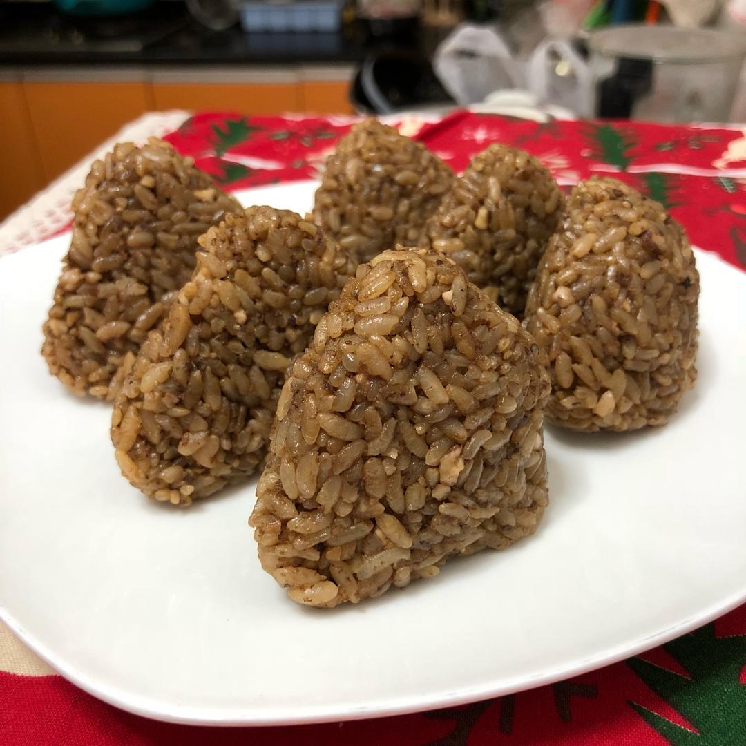 angelaxianxian做的《小森林》核桃饭团