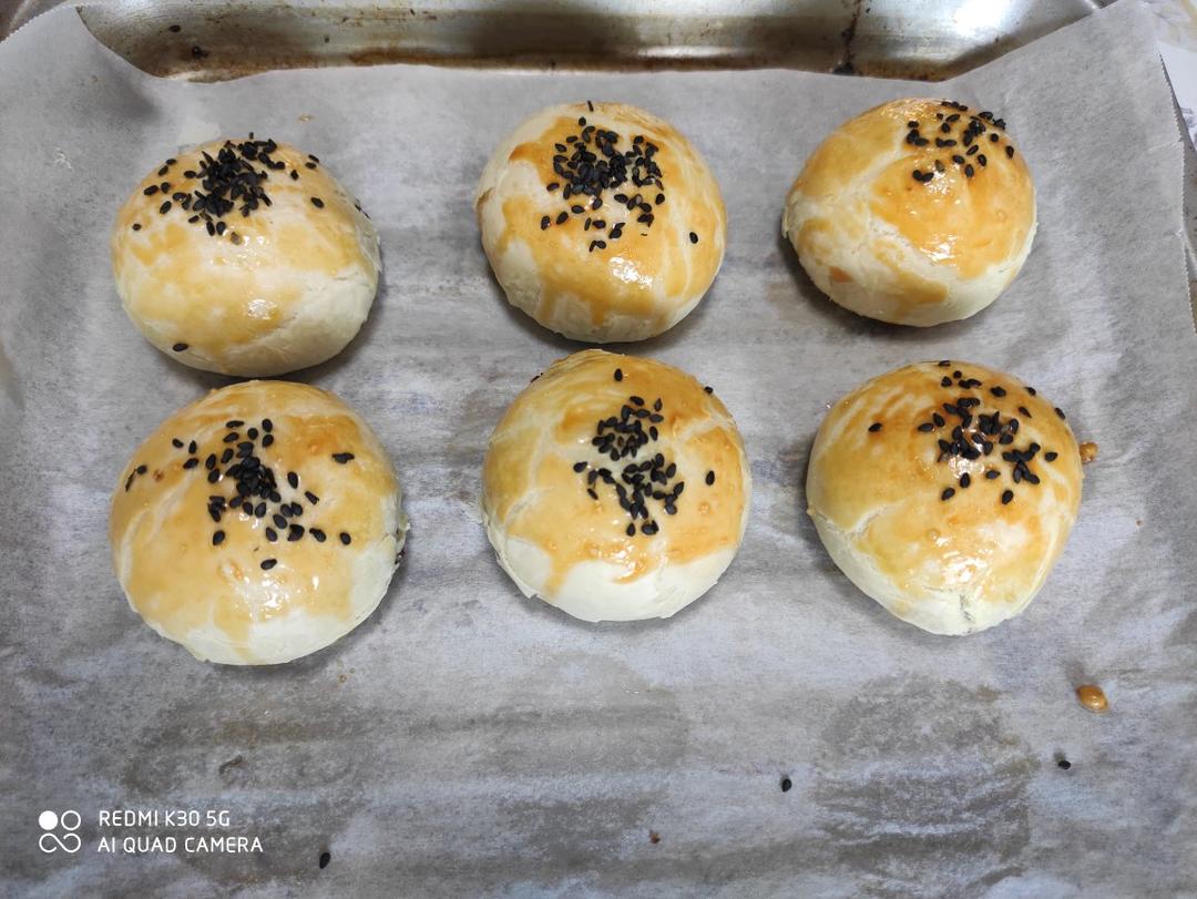 一点不腻，放几天都酥掉渣的蛋黄酥（适应于热天）