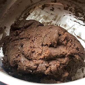 「少油软曲奇」巧克力豆/巧克力蔓越莓/巧克力麻薯可可曲奇饼干的做法 步骤6
