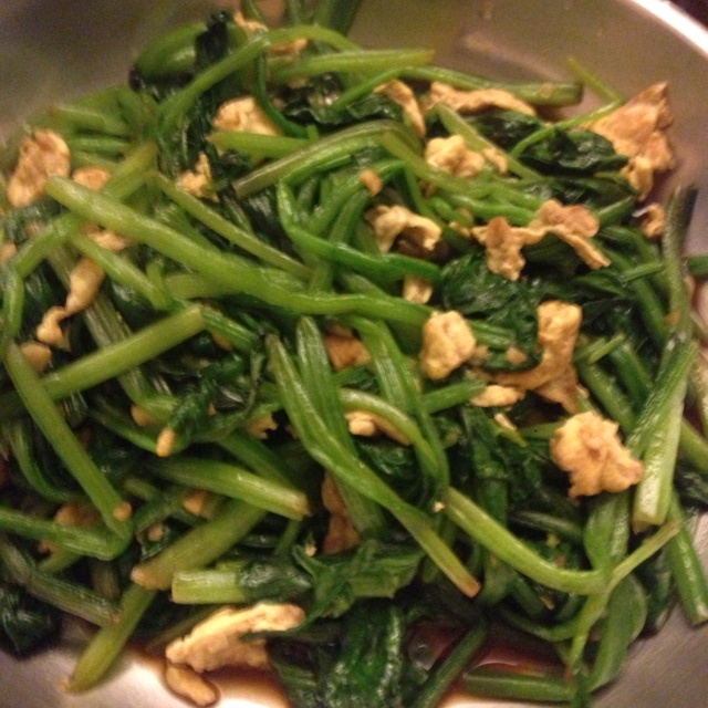 菠菜炒鸡蛋