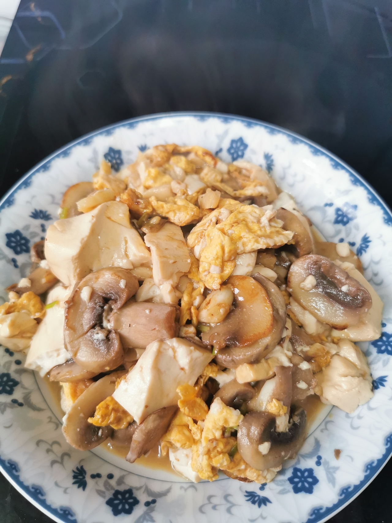 豆腐蘑菇汤（有鸡蛋哦）