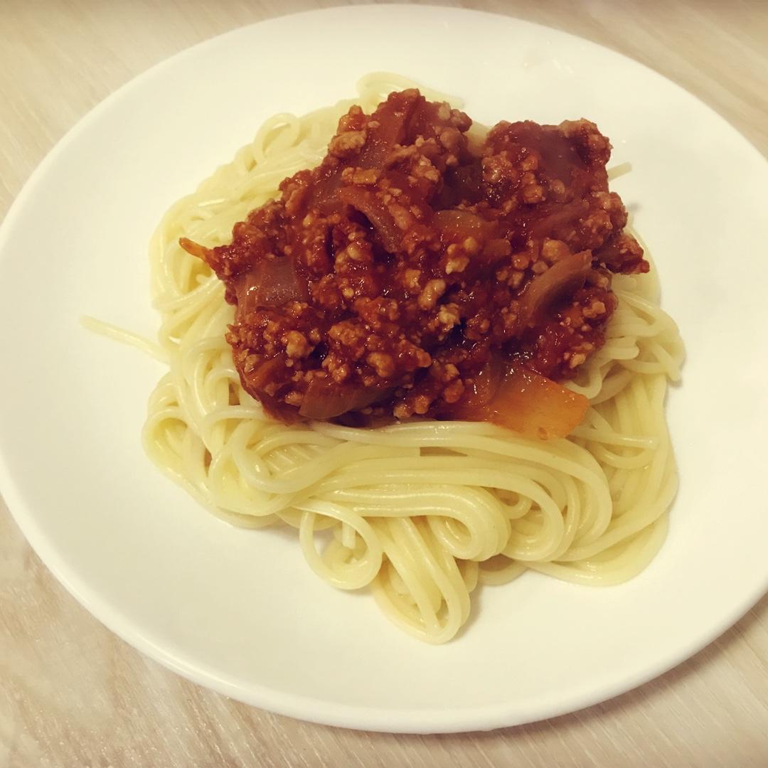 番茄肉酱意大利面