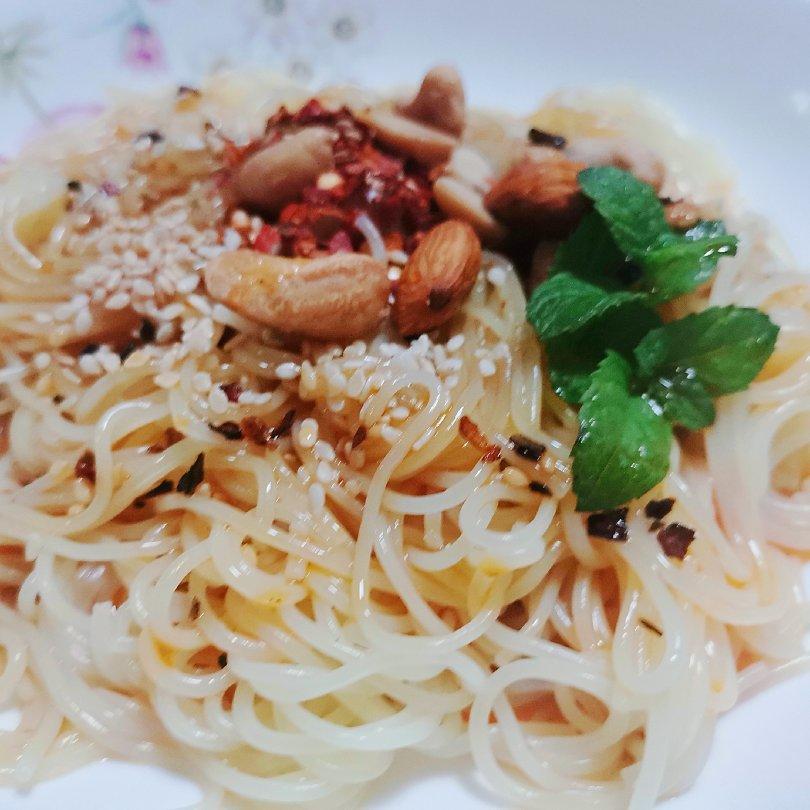 夏天的凉面（冷面）