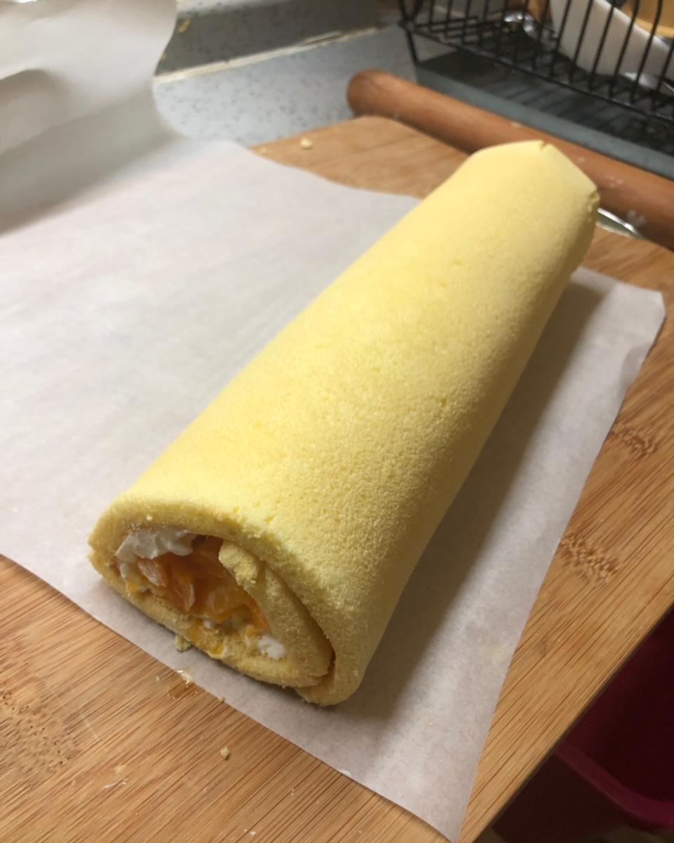 《Tinrry下午茶》教你做基础原味蛋糕卷