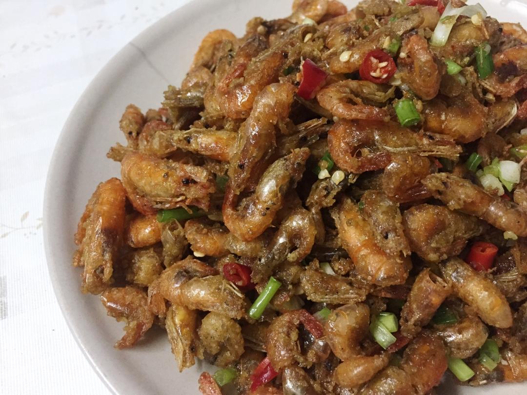 香酥小河虾（佐酒好伴侣）的做法