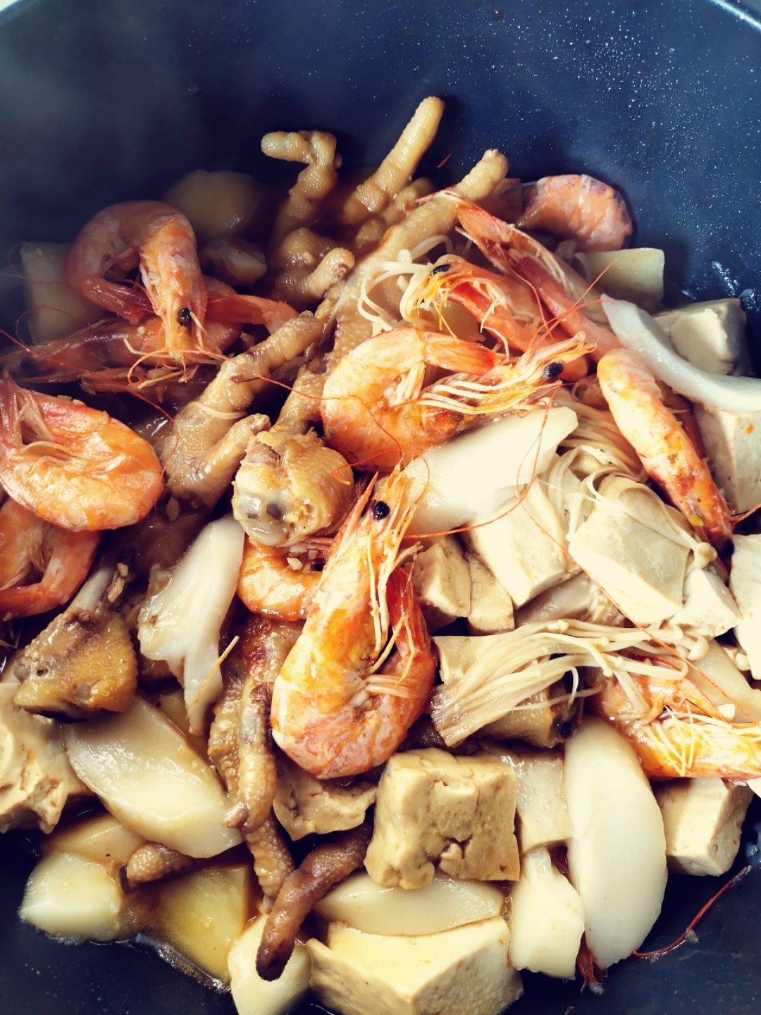 家庭版鸡爪虾煲