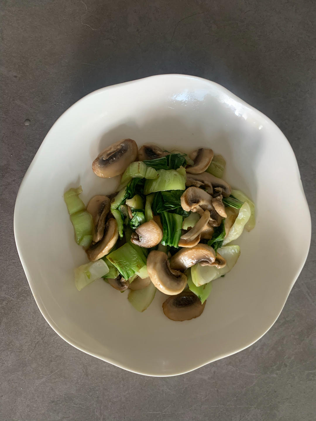 青菜炒蘑菇