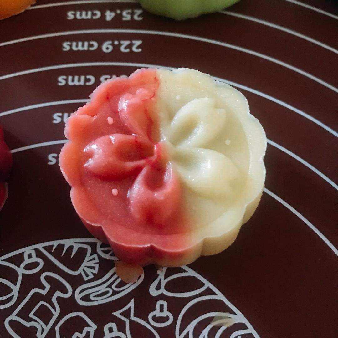 好吃到哭的冰皮月饼（细腻绿豆沙/榴莲）