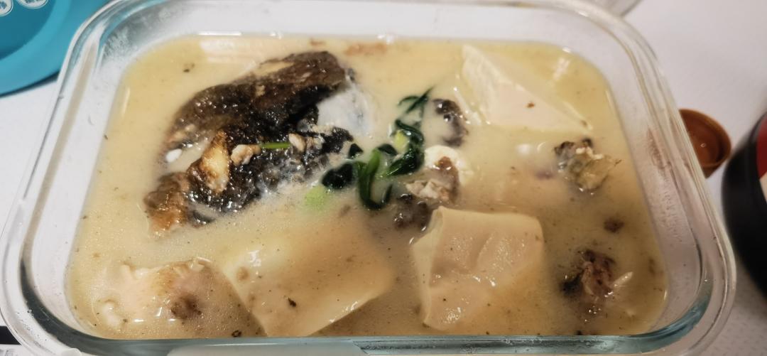 鱼头豆腐汤