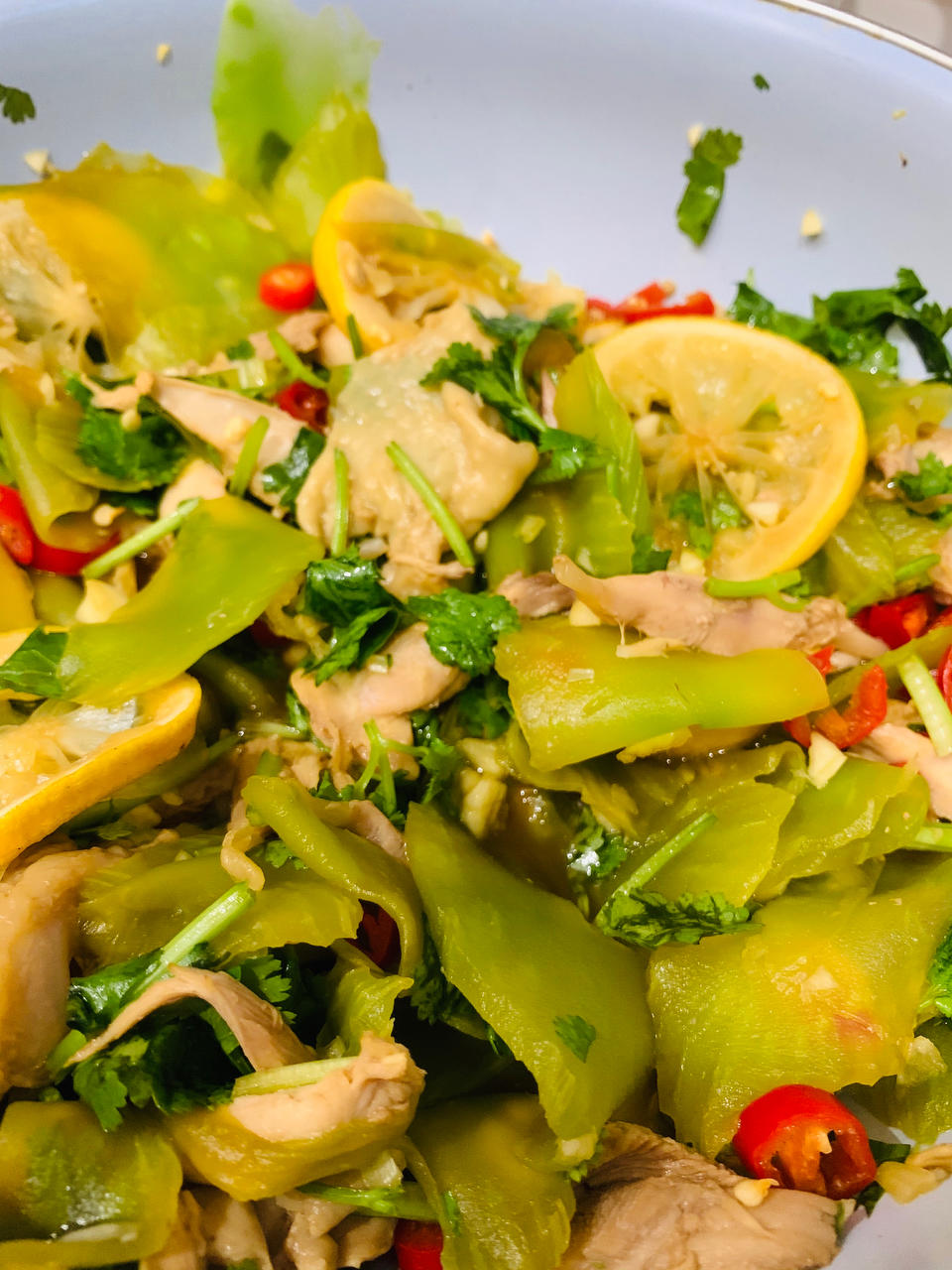 抖音凉拌鸡腿肉