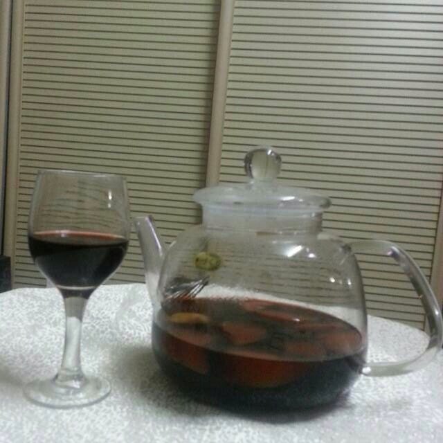 果香热红酒