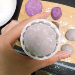 无油无糖『低卡月饼（伪）冰皮月饼』芋泥紫薯芝士蛋黄的做法 步骤6