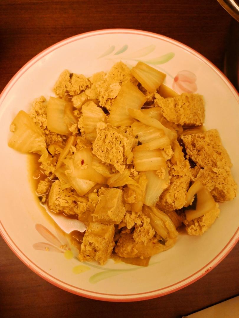 娃娃菜冻豆腐炖红烧肉