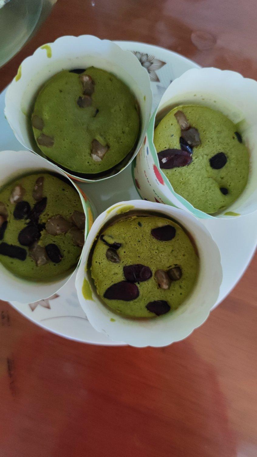 不塌陷超绵密的抹茶蜜豆纸杯蛋糕它来啦！！！
