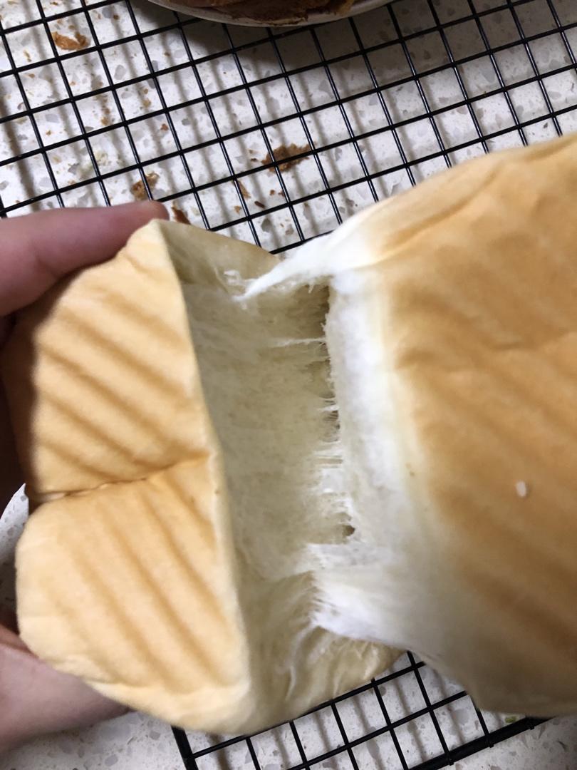 吐司，奶香手撕面包，超级香浓