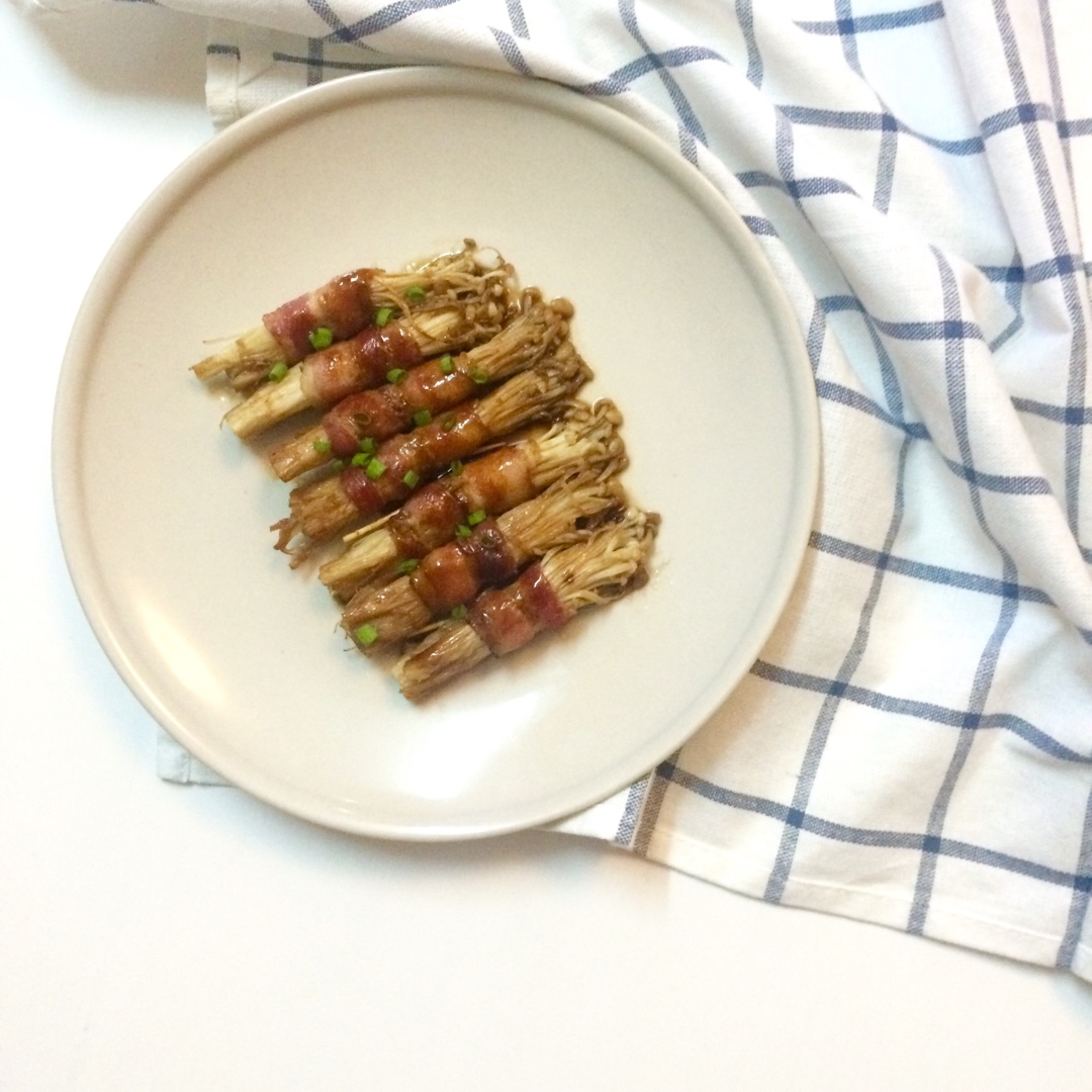 香煎培根金针菇卷