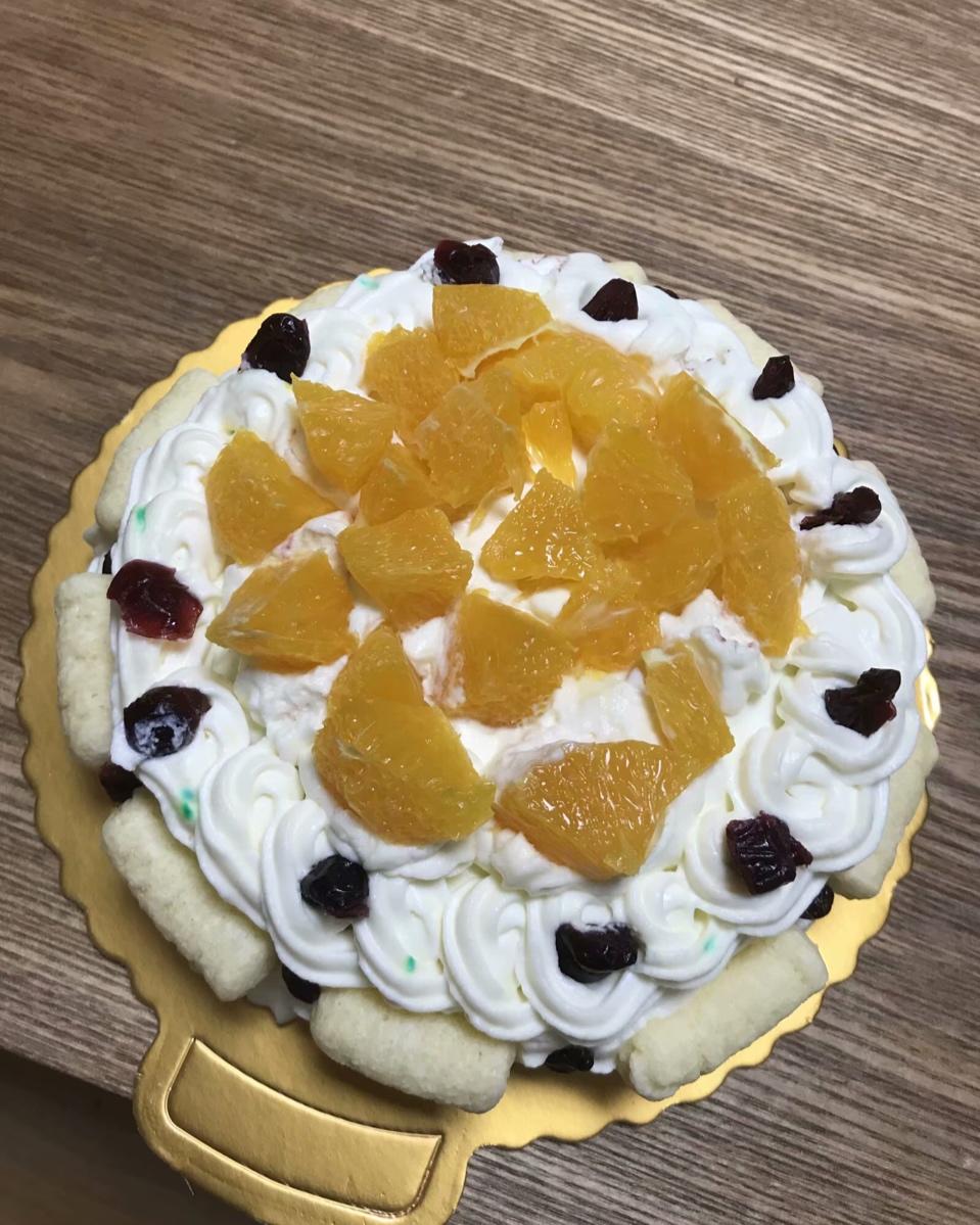 芒果多多（简单裱花蛋糕）