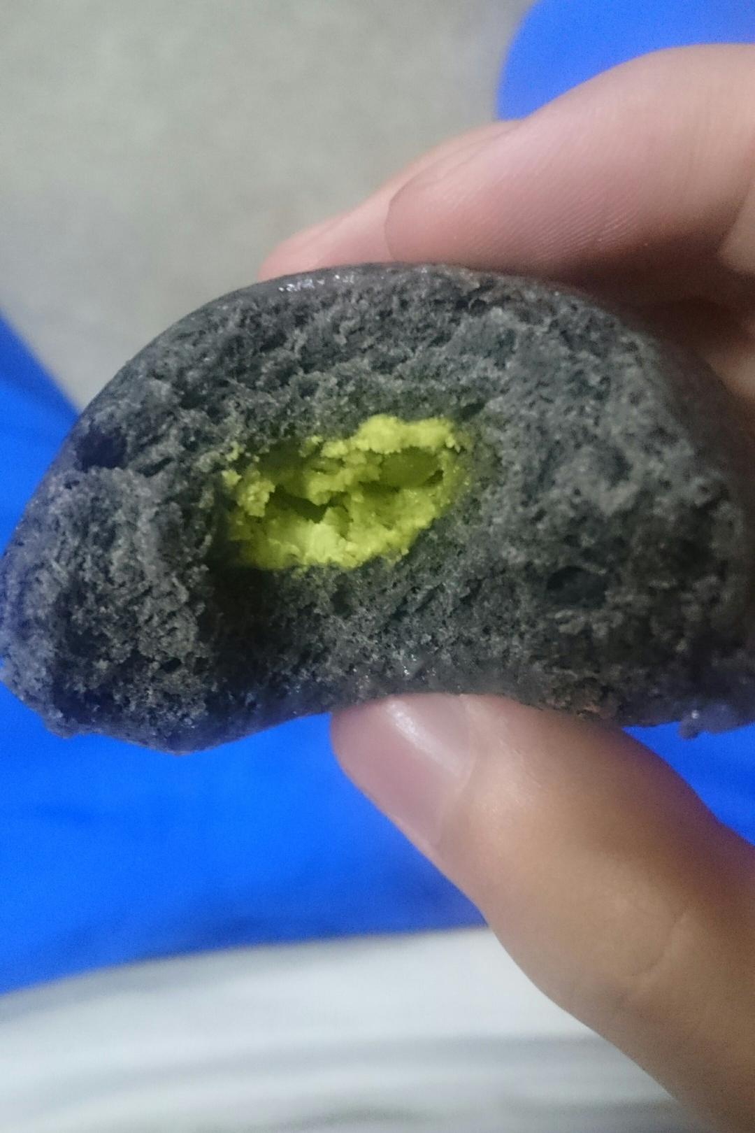 德芙馅儿的馒头。