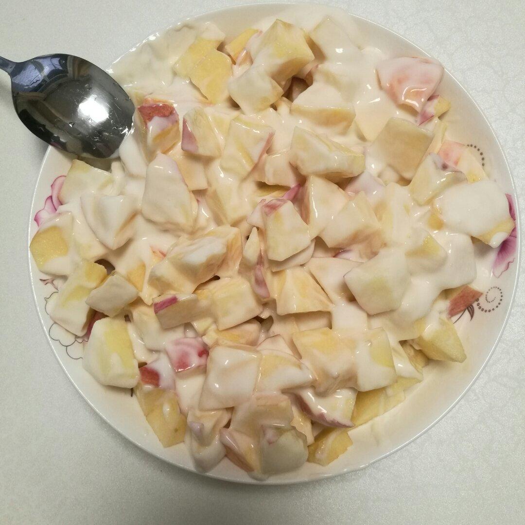 mis_uu做的零负担的宵夜—苹果拌酸奶