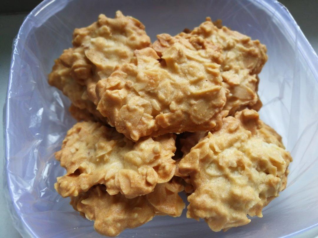 杏仁薄脆饼干