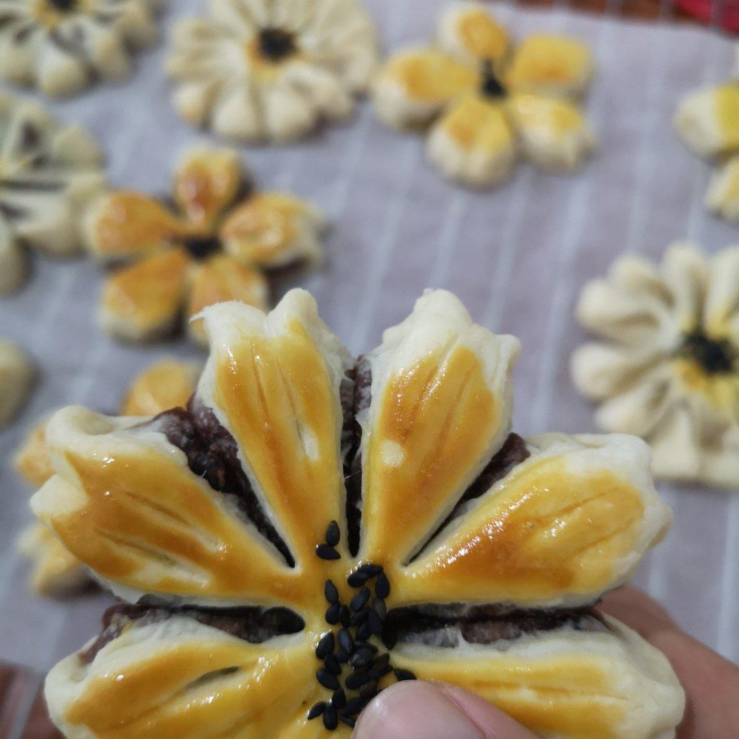 中式酥点（豆沙酥、菊花酥、葵花酥）