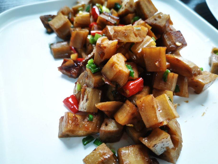 家常快手菜小炒藕丁真香
