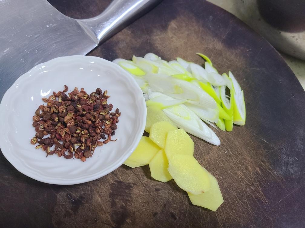 家庭解馋版周黑鸭🦆的做法 步骤2