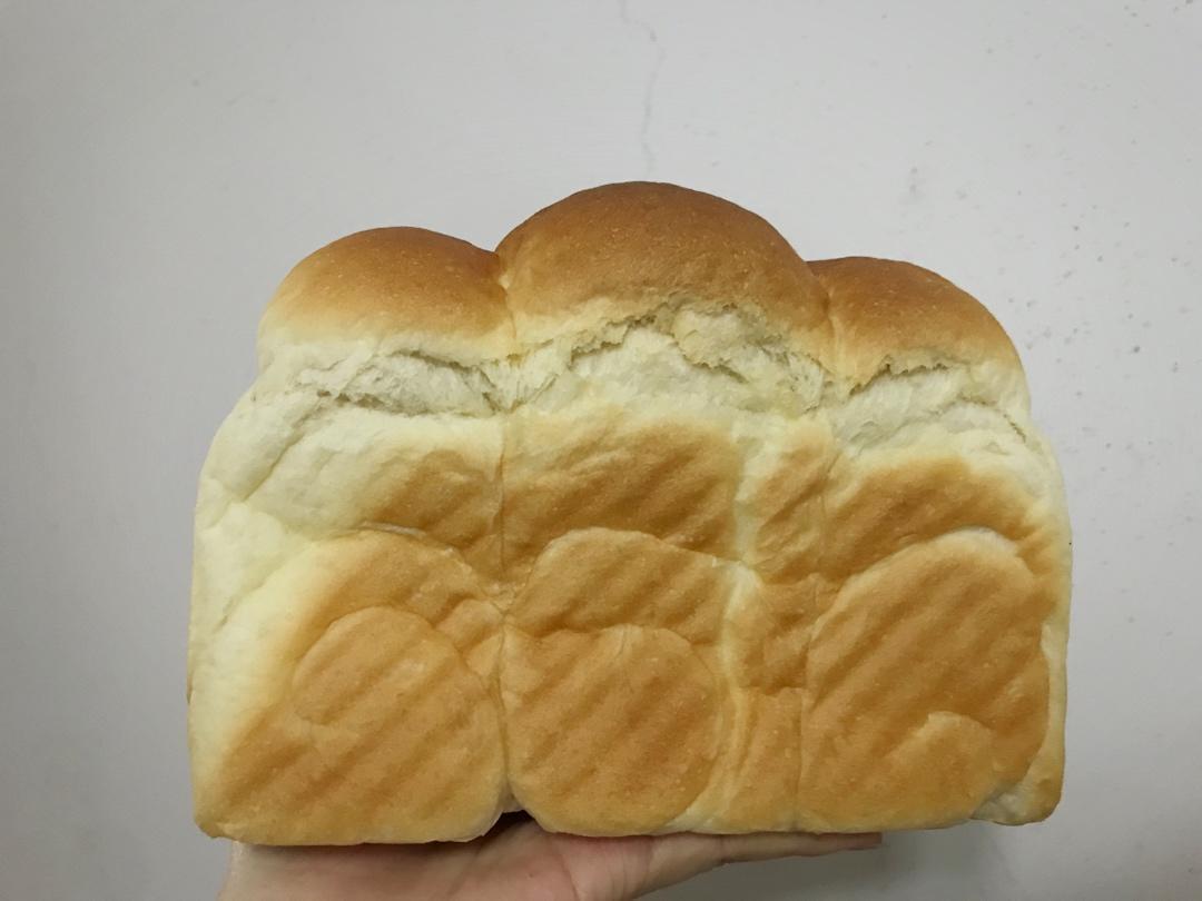 【小高姐】早餐白面包 极简主义的手工面包