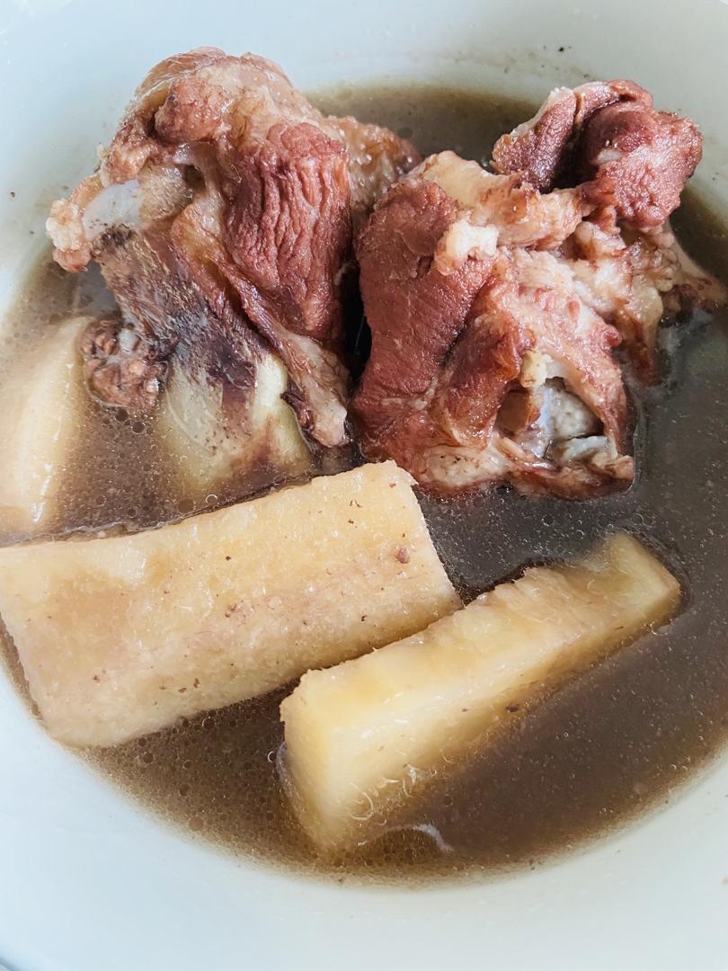 粉葛赤小豆猪骨汤