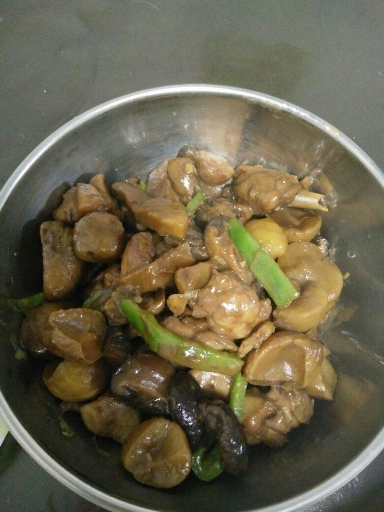 香菇板栗烧鸡