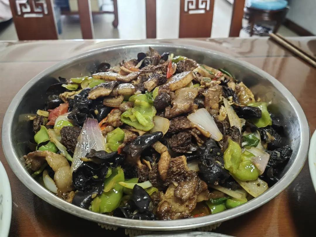 过油肉/新疆拉条子/新疆拌面/过油肉拌面（附过油肉炒制方法）