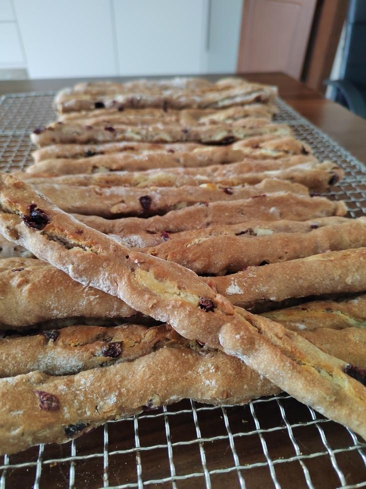 像一根树枝的面包，网红店招牌全麦坚果棒！