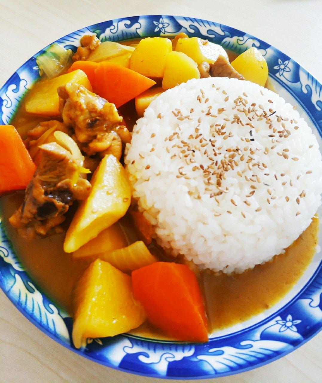 咖喱鸡肉饭