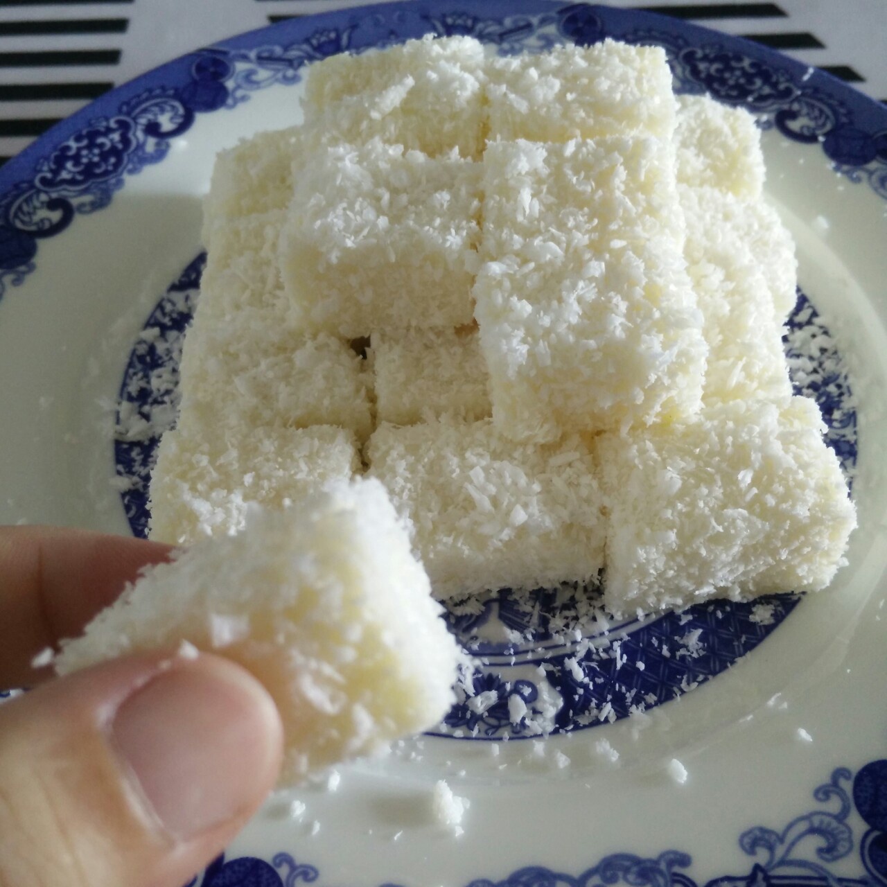 椰蓉牛奶小方