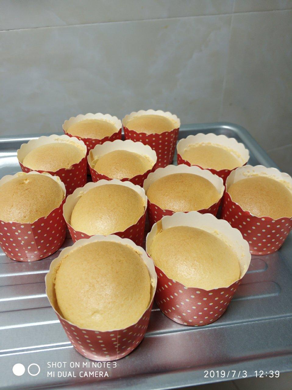 纸杯蛋糕 8寸戚风蛋糕的量