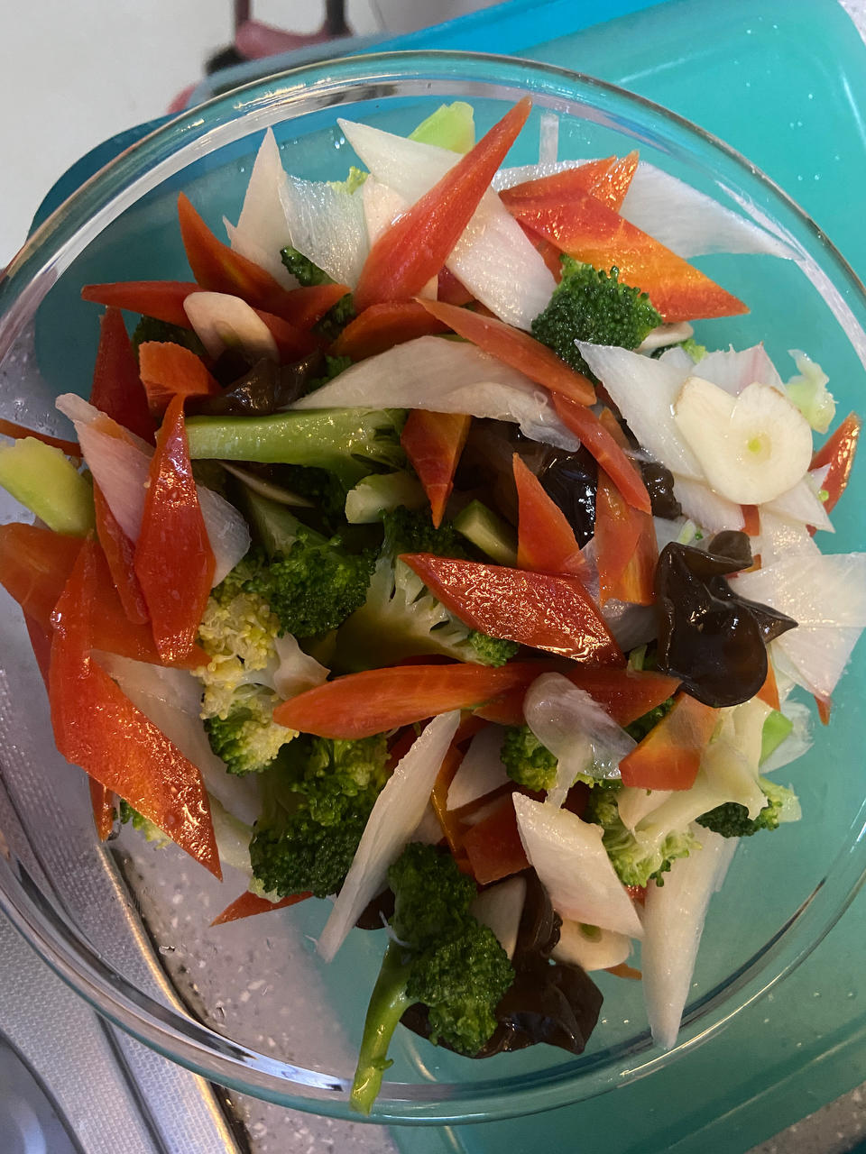 胡萝卜木耳西兰花