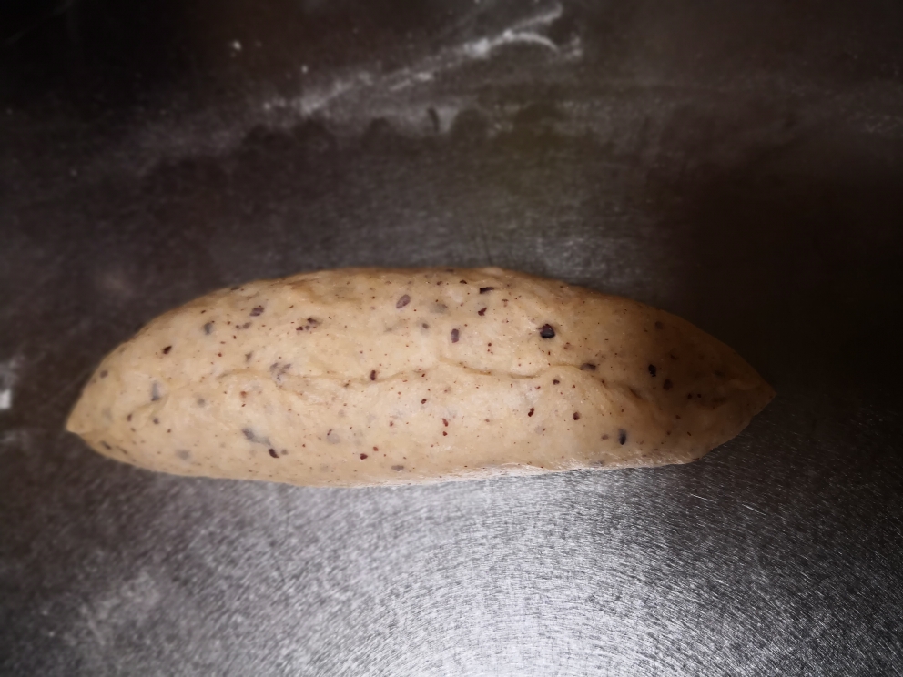 紫米紫薯芋头泥软欧的做法 步骤8