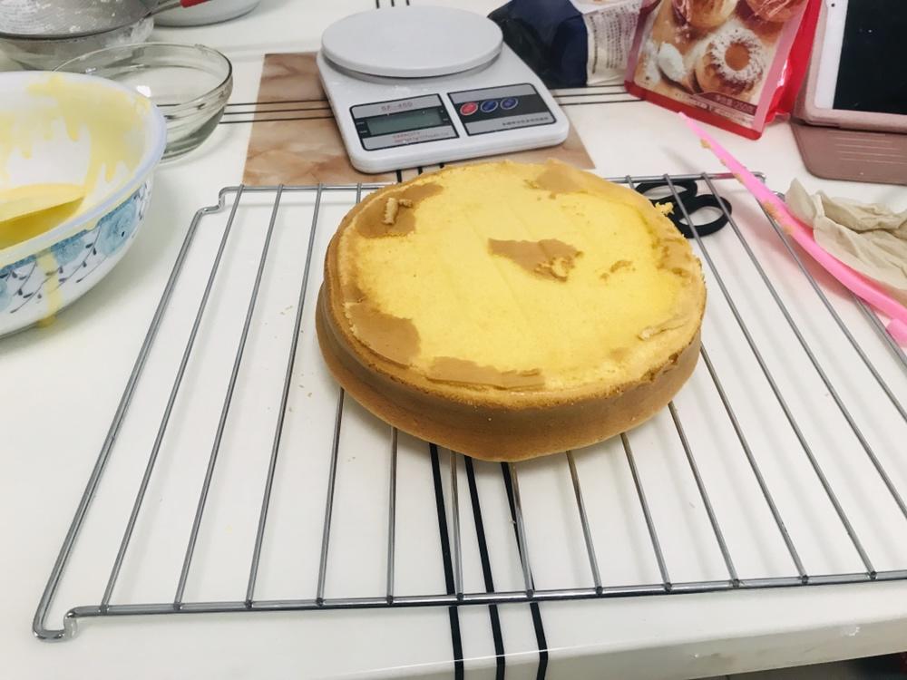 烤箱做蛋糕（戚风蛋糕的做法）