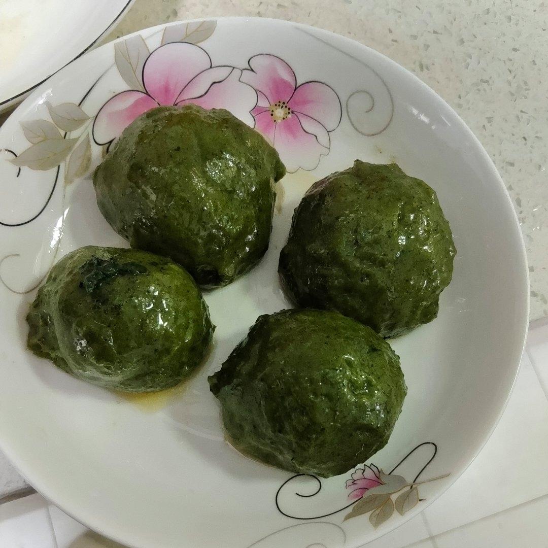 清明必吃的艾草青团