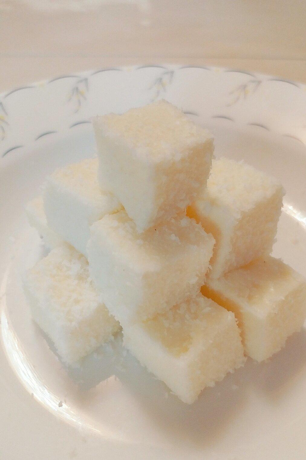 太棒啦！1个方子，做出2道口味一流的甜品！——椰奶小方&炸鲜奶