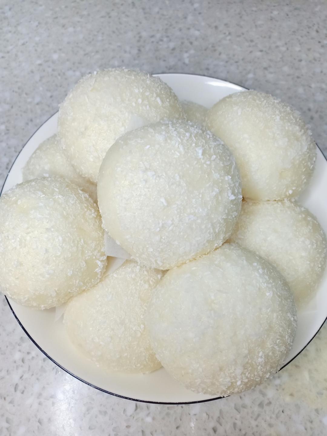 酸奶椰蓉包