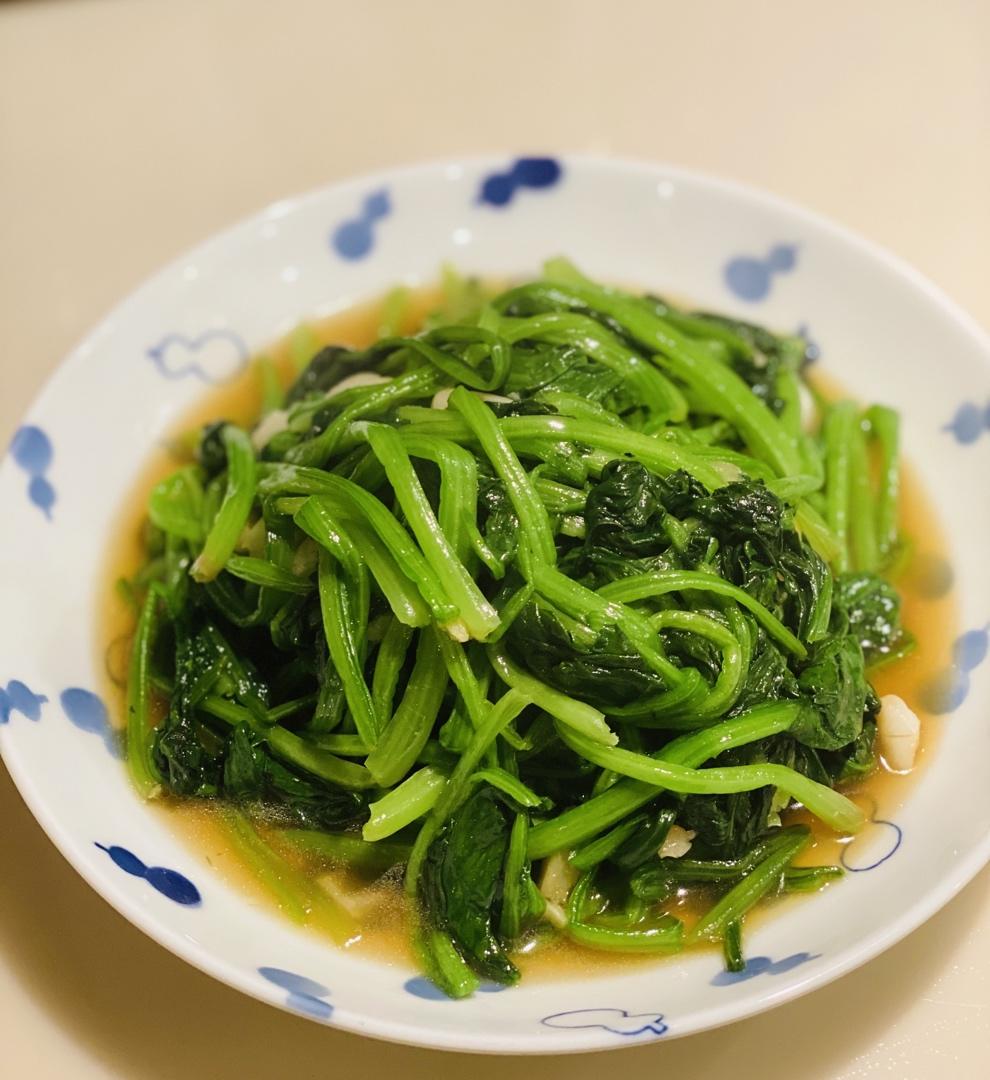 沿九妹做的清炒菠菜